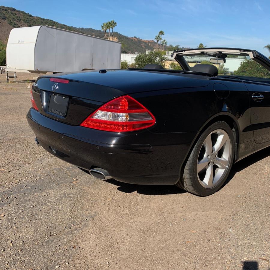 Детали экстерьера Mercedes-Benz SL600 (R230) 2007 года  (фото 44 из 189)